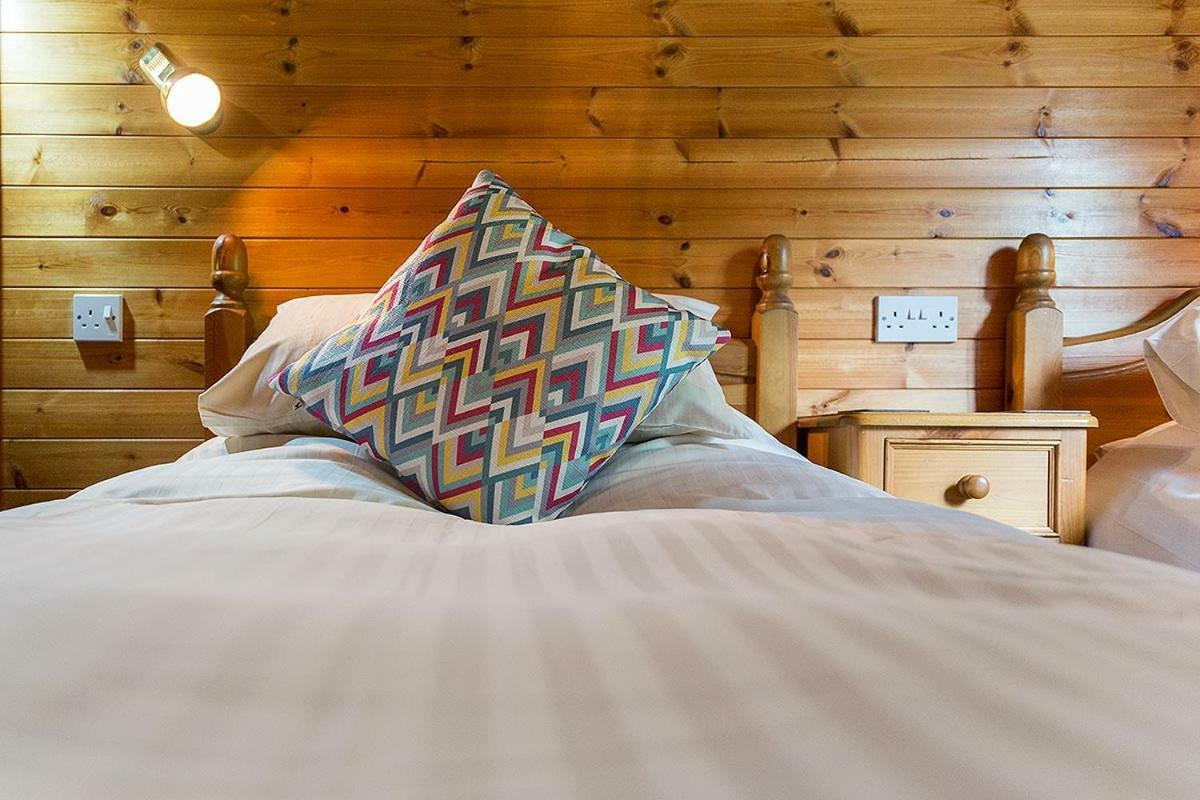 Lunga House Beach Lodges Craobh Haven Exteriör bild